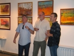 Autorzy wystawy, od lewej: Leszek W. Niewiadomski, Zbigniew Strzyyski, Jarosaw Struk